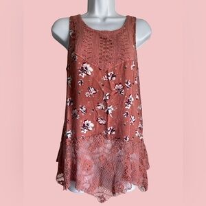 BKE GIMMICKS FLORAL LACE BOHO TOP